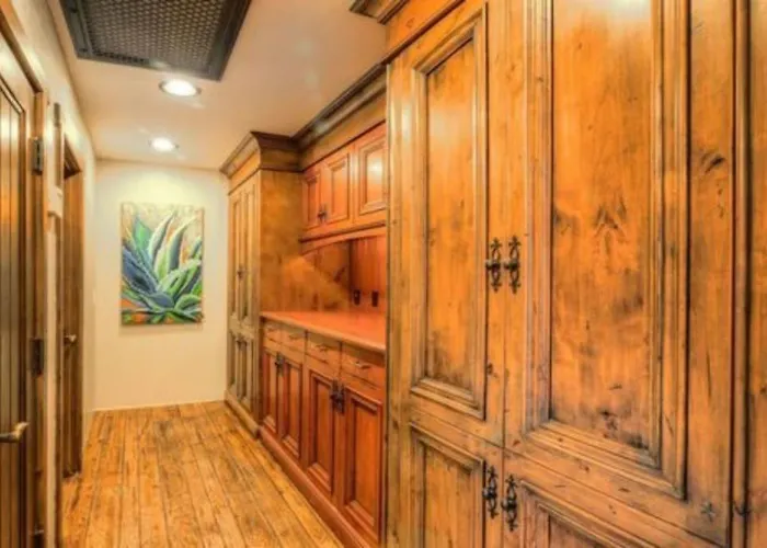Winery Suites Of Hotel Scottsdale